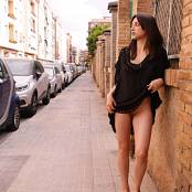BralessForever 2025 04 16 Olivia Bare Under There Video 070625.mp4 snapshot 09.59 [2025.06.11 15.13.21]