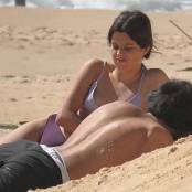 Beach Candid OG Flirting Video 170625.mp4 snapshot 02.24 [2025.06.20 12.52.02]