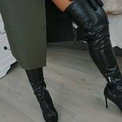 Young Goddess Kim Leather Prisoner Bound Teased 4K Video 200625.mp4 snapshot 11.42 [2025.06.22 09.25.17]