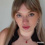 Miss Ruby Grey Poisoned With A Kiss Love Addiction Video 200625.mp4 snapshot 04.52 [2025.06.23 18.51.18]