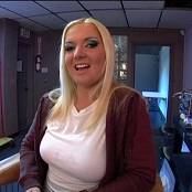 Barbara Summers Gangbangers Ball BTS 2 Untouched DVDSource TCRips Video Video 230625.mkv snapshot 19.13 [2025.06.24 09.37.43]