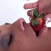 Nikki Sims Valentine 2013 Uncut AI Enhanced TCRips Video 250625.mkv snapshot 08.37 [2025.06.26 09.10.35]