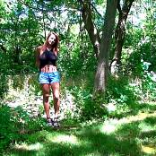 Nikki Sims Woods Walk Uncut AI Enhanced TCRips Video 250625.mkv snapshot 06.48 [2025.06.26 21.57.02]