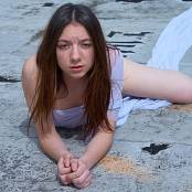8H01 Mona Picture Set 013