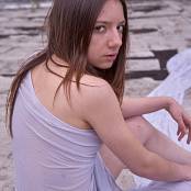 8H01 Mona Set 013 008