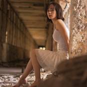 8H01 Ava Picture Set 002