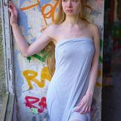 8H01 Lexie Set 004 046