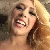 Kagney Linn Karter 1 On 1 4 BTS Untouched DVDSource TCRips Video 100725.mkv snapshot 04.36 [2025.07.11 11.28.36]