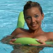 Christina Model 087 Green Tank and Shorts AI Enhanced TCRips Video 100725.mkv snapshot 08.28 [2025.07.14 17.00.30]