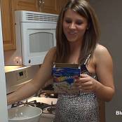 Blueyedcass Cooking With Cass Part 1 AI Enhanced TCRips Video 150725.mkv snapshot 02.55 [2025.07.17 08.50.27]