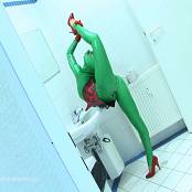 Rubber Dolls Green Rubber Woman Video 080725.mpg snapshot 08.18 [2025.07.19 17.11.49]
