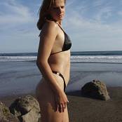 Amateur Model Nicole Beach Picture Set