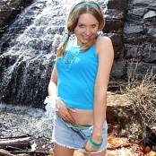 Kittys Panties Waterfall Picture Set