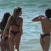 Beach Babes Candid Video 015 010825.mp4 snapshot 04.39 [2025.08.17 16.54.05]