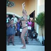 Sexy Girl Dances For an Audience Video 230825.mp4 snapshot 00.12 [2025.08.23 15.15.36]