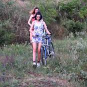 Girls Hunters of Beauty Evening Bikes 4K UHD Video 240825.mp4 snapshot 00.17 [2025.08.24 22.17.05]