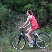 Girls Hunters of Beauty Evening Bikes 4K UHD Video 240825.mp4 snapshot 00.59 [2025.08.24 22.17.07]