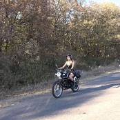 Girls Hunters of Beauty Rest On The Road 4K UHD Video 006 240825.mp4 snapshot 02.19 [2025.08.24 22.17.46]