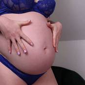 London Lix You Got Me Pregnant Video 280825.mp4 snapshot 02.27 [2025.08.29 11.15.19]
