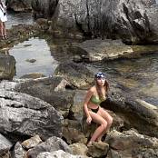Girls Hunters of Beauty Island 4K UHD Video 008 310825.mp4 snapshot 04.18 [2025.08.31 11.06.42]