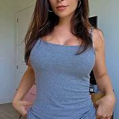 Alinity Onlyfans Strip To Pink Lingerie Video 050925.mp4 snapshot 01.26 [2025.09.05 01.41.56]