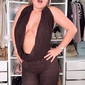 Brooke Marsden Patreon 2025 09 05 16 50 02 Try on Video 080925.mp4 snapshot 03.44 [2025.09.08 21.36.54]