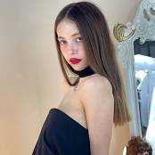 Aleja Crack Pictures & Videos Pack