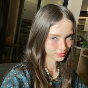 Aleja Crack Photos 1284x2282 757de0e368e17d9bfa62bade1d88c324