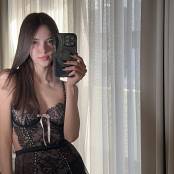 Aleja Crack Photos 960x1280 1a799d78a4b9d6b16c944a11132606fb