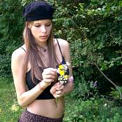 Girls Hunters of Beauty In The Mountains 4K UHD Video 005 170925.mp4 snapshot 02.08 [2025.09.17 20.17.26]
