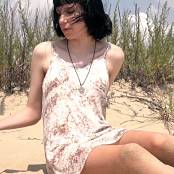 Girls Hunters of Beauty Shooting on The Way To The Sea 4K UHD Video 004 170925.mp4 snapshot 02.57 [2025.09.17 20.17.39]