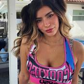 Jamie CorneliusTheCatXo corneliusthecat.xo   C7R4EktuNVd   4