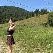 Download Girls Hunters of Beauty Mountain In Pasture 4K UHD Video 005