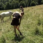 Girls Hunters of Beauty Mountain Pasture 4K UHD Video 006 250925.mp4 snapshot 02.17 [2025.09.25 09.06.10]