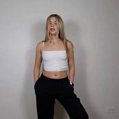 Angel Polikarpova 20251028 H M Skims VS 4K UHD Video 041125.mp4 snapshot 03.59.997