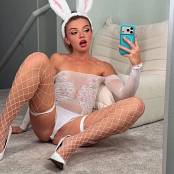 Bougie BB Bored Bunny Video.mp4 snapshot 00.03.830