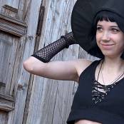 Girls Hunters of Beauty Witchs House 4K UHD Video