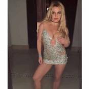 Britney Spears 2025 12 17  2001112153248465361 HYKf0cnoELG vcK4 Video.mp4 snapshot 00.31.733