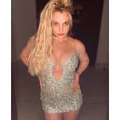 Britney Spears 2025 12 22  2002903546887573937 1wyu2od8FMBDc0N  Video.mp4 snapshot 00.24.573