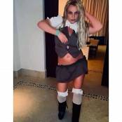 Britney Spears 2026 01 04  2007701763986473468 XpVyQL64O5HdwrIU Video.mp4 snapshot 00.40.939