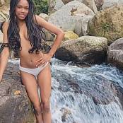 MarvelCharm Naya Good Vibes Video 030526.mp4 snapshot 06.31.800