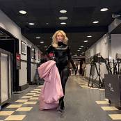 Zara Larsson Tiktok 2023 03 08 @zaralarsson 7208307679037525254 Video.mp4 snapshot 00.05.252