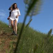 Girls Hunters of Beauty Steep Cliffs C0001.00 07 56 15.Still062