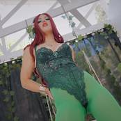 Young Goddess Kim Poison Ivy s Batslave Forever 4K Video 010726.mp4 snapshot 12.42.080