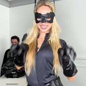 Natalie Reynolds 2025 10 20 @notnataliereynoldss 7563343275877338398 Video.mp4 snapshot 00.00.393
