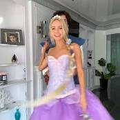 Natalie Reynolds 2025 10 28 @notnataliereynoldss 7566375454505061663 Video.mp4 snapshot 00.05.014