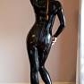 LatexNChill 010