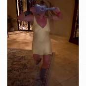 Britney Spears britneyspears   Da1ZVqUADje   3 Video.mp4 snapshot 00.00.960