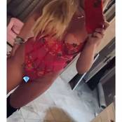 Britney Spears britneyspears   DbonJSfxC21 Video.mp4 snapshot 00.05.514