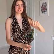 Stesha Fashion Style Magic Transforming Old Clothes Fabric into Stunning DIY Dresses Video 050826.mkv snapshot 08.44.600